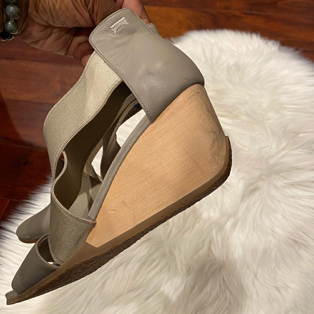 Camper Gray Crisscross Wood Wedge Heels Size 9 - Picture 5 of 9